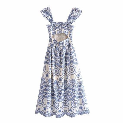 Gracefully Styled Dress for Any Occasion