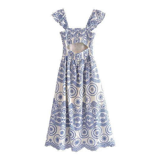 Gracefully Styled Dress for Any Occasion