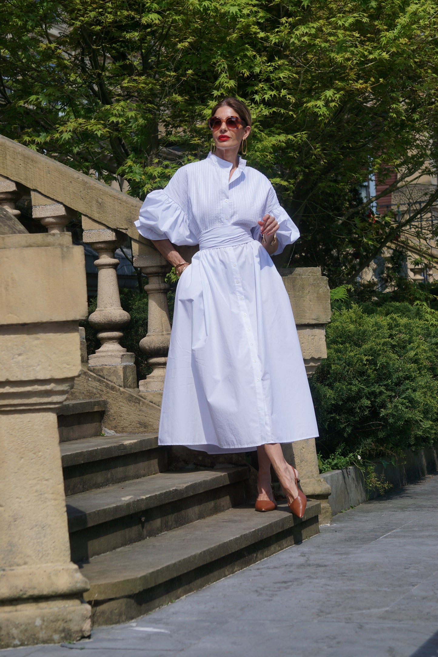 Well Tailored Dress with a Graceful Silhouette