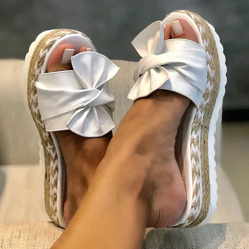 Graceful Orthopedic Sandals for Modern Look