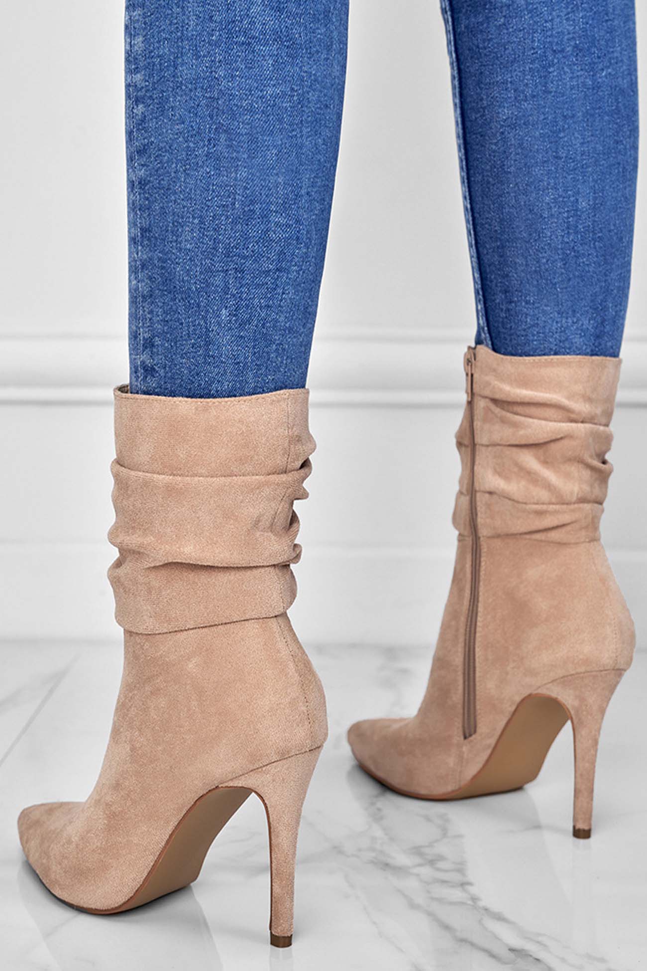 Graceful Orthopedic Boots for Modern Look