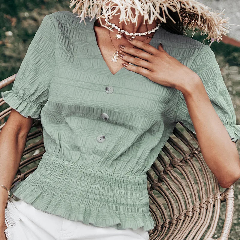 Classic Vintage Blouse with a Flattering Fit