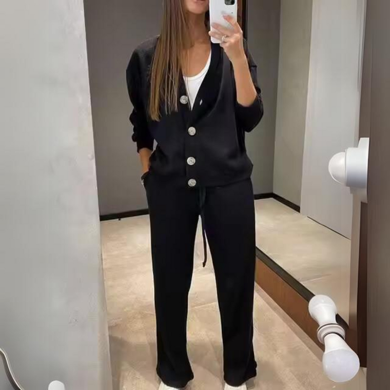 Gracefully Styled Trousers for Any Occasion