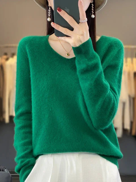 Beautifully Finished Sweater in a Timeless Design