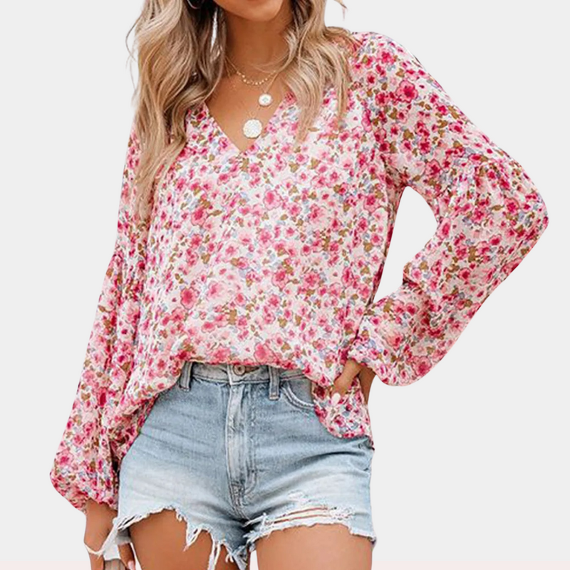 Well Tailored Blouse with a Graceful Silhouette
