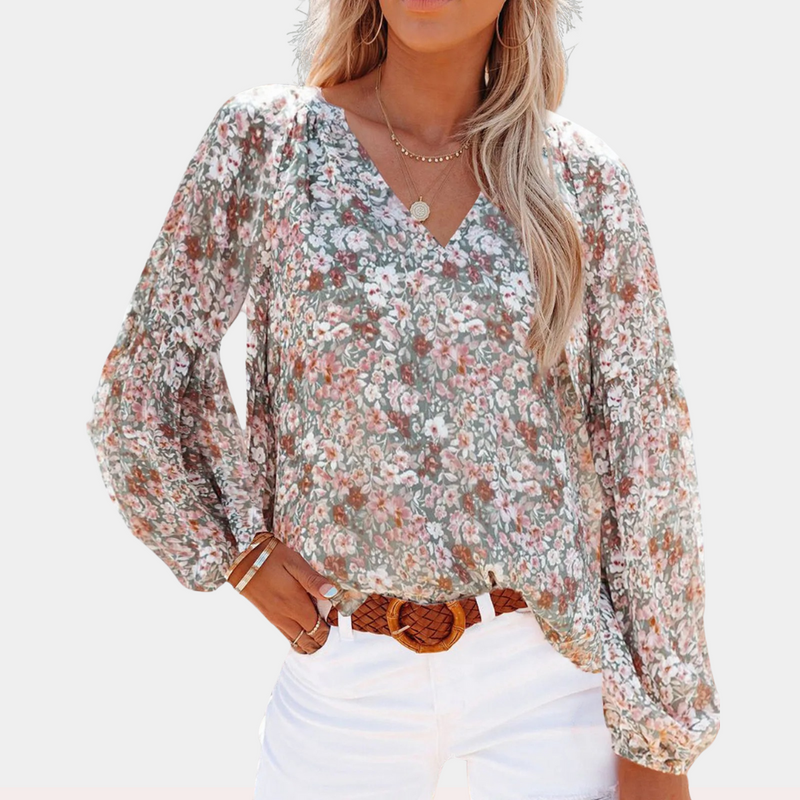 Well Tailored Blouse with a Graceful Silhouette
