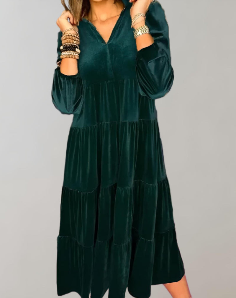 Gracefully Styled Dress for Any Occasion