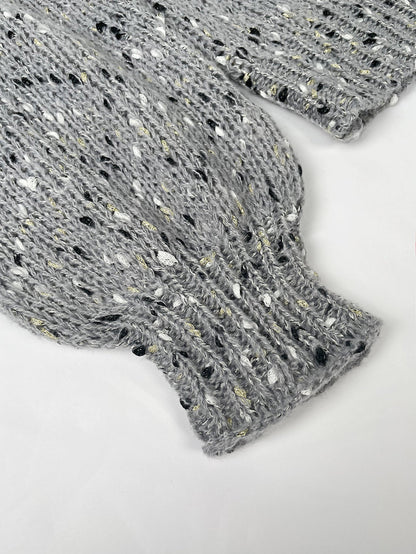 Well Tailored Sweater with a Graceful Silhouette