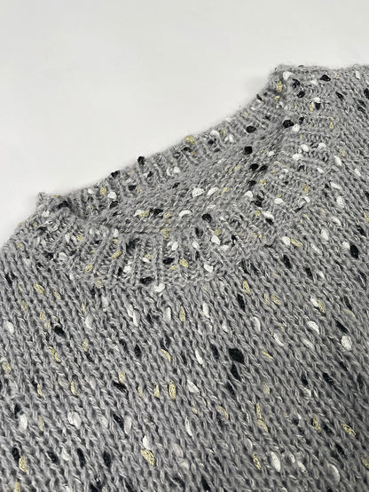 Well Tailored Sweater with a Graceful Silhouette