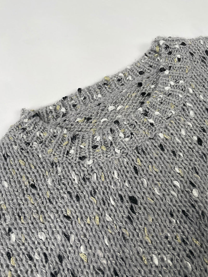 Well Tailored Sweater with a Graceful Silhouette