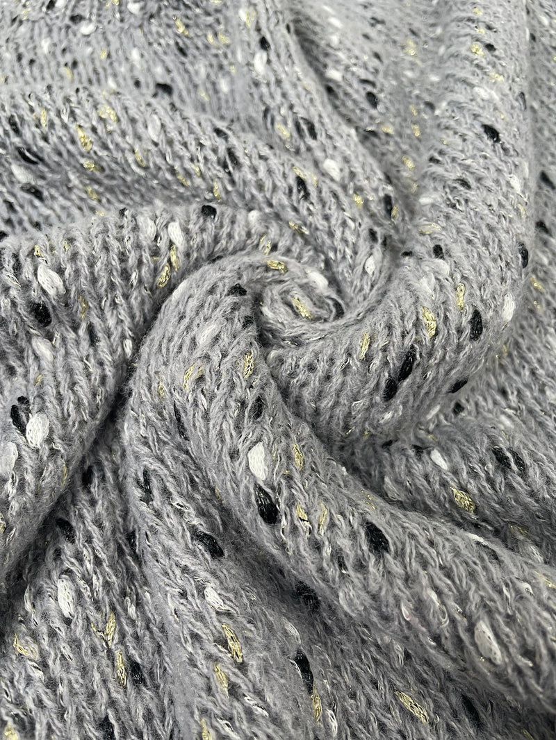 Well Tailored Sweater with a Graceful Silhouette