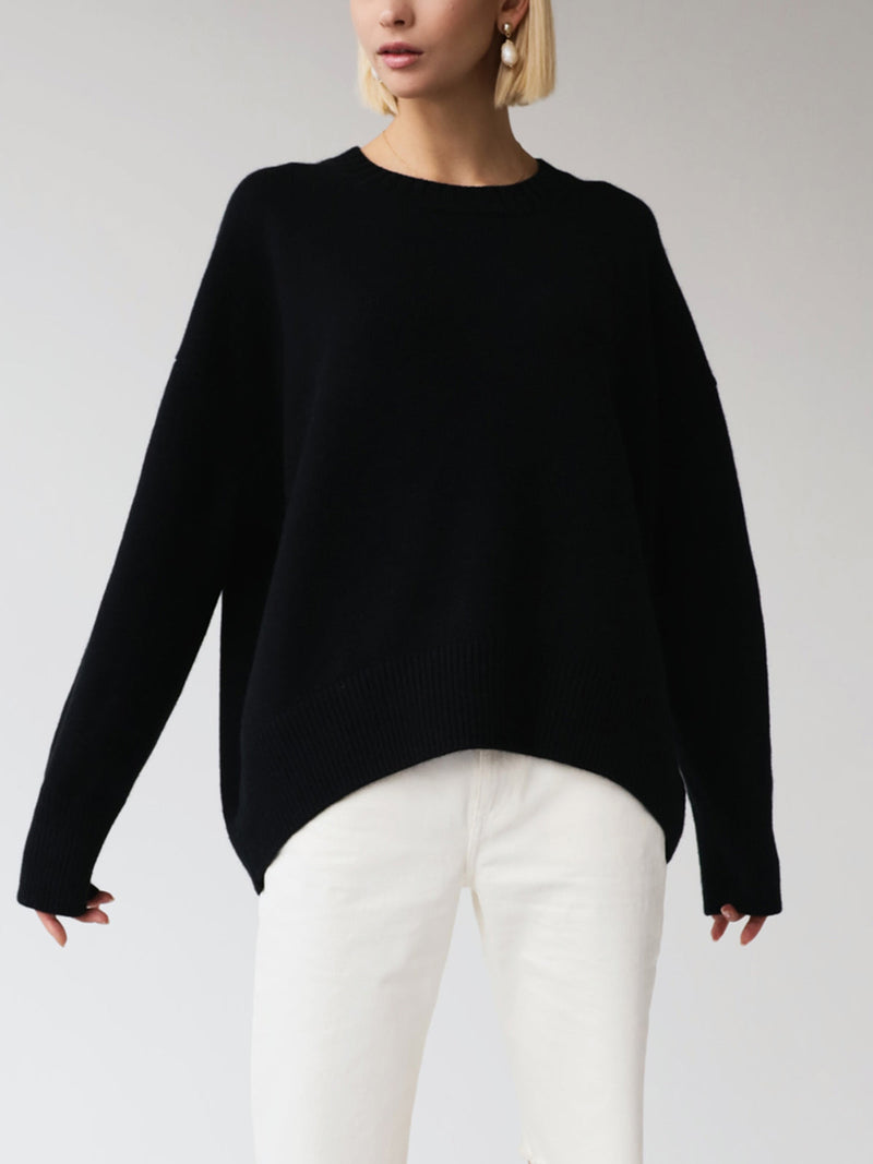 Effortlessly Elegant Sweater with a Timeless Design
