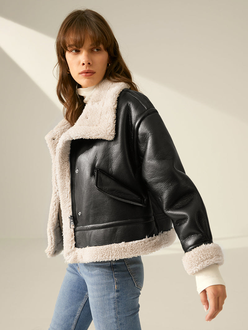 Well Tailored Jacket with a Graceful Silhouette