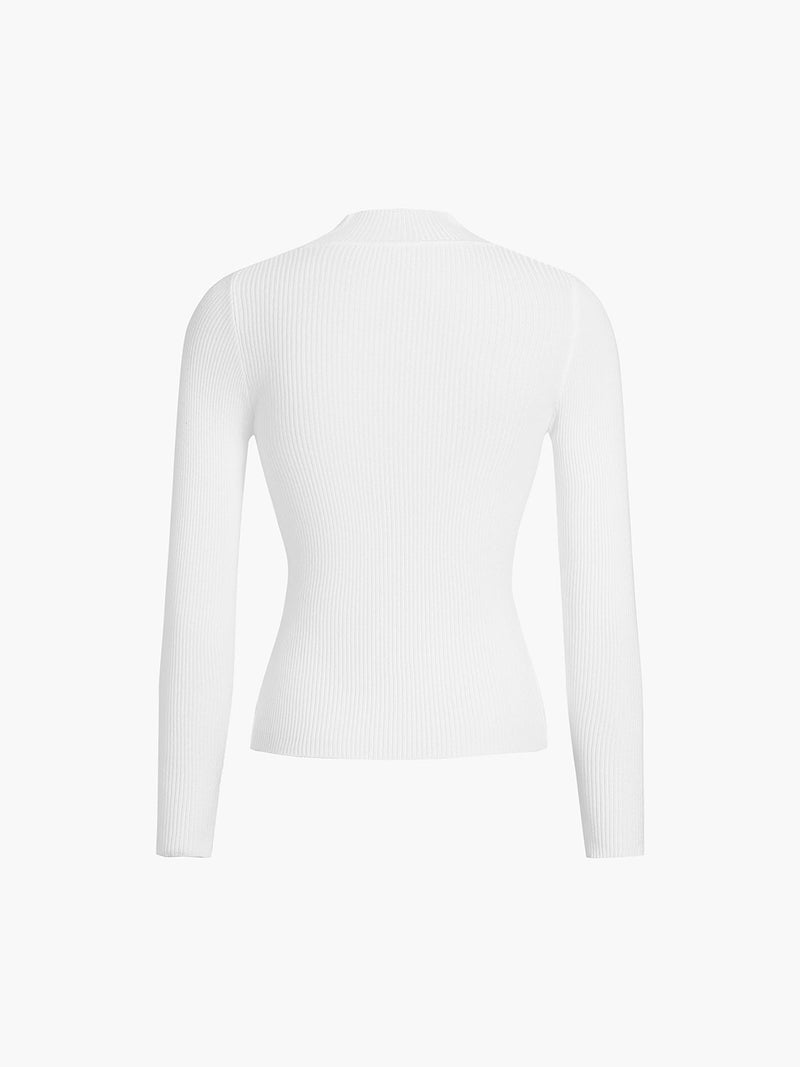 Well Tailored Sweater with a Graceful Silhouette