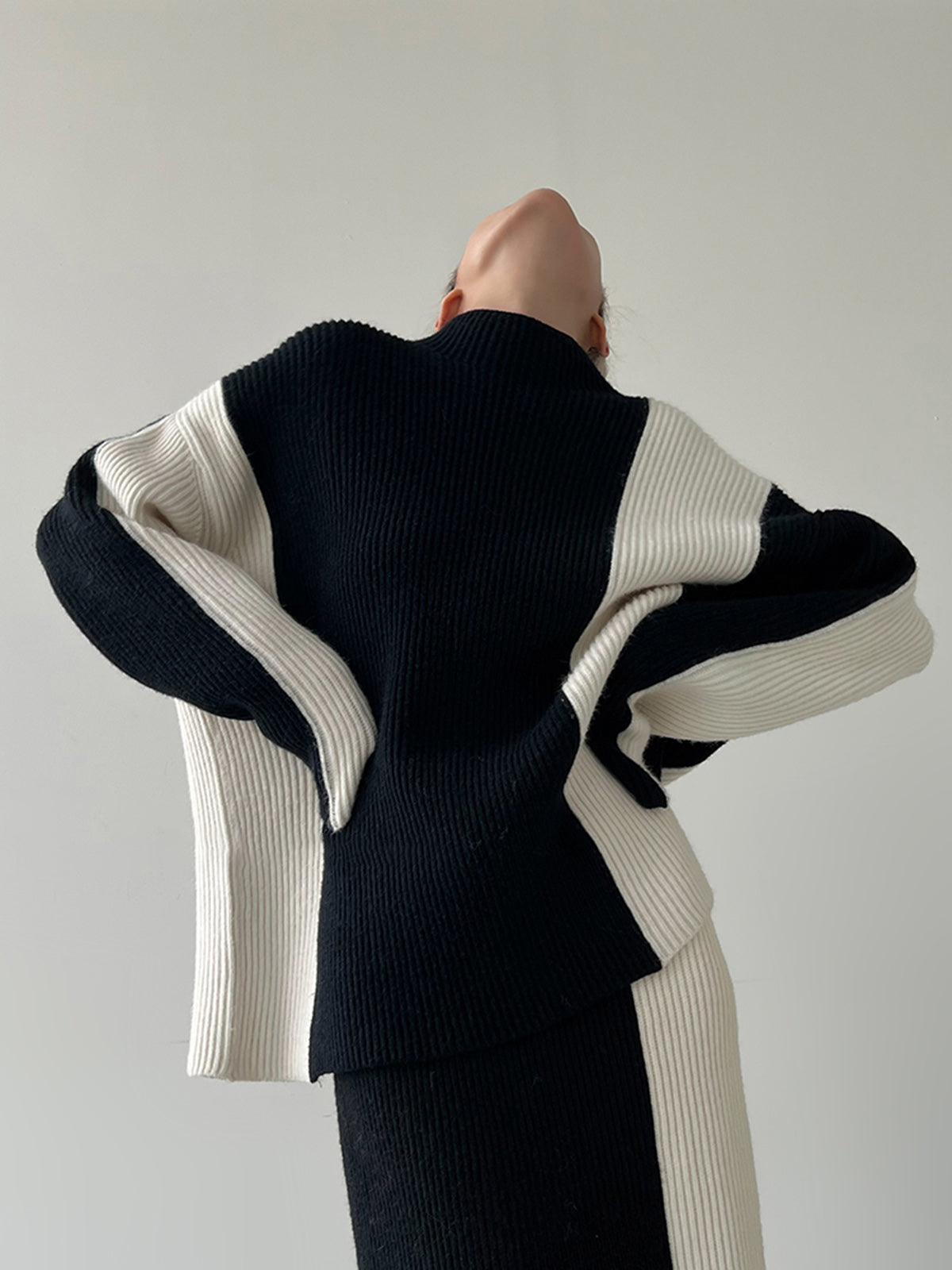 Sophisticated Blouse with a Clean Classic Look
