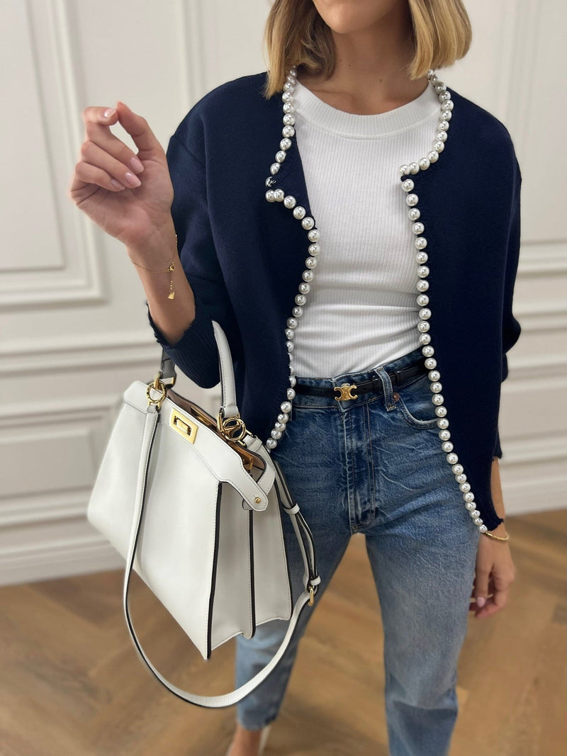 Well Tailored Cardigan with a Graceful Silhouette