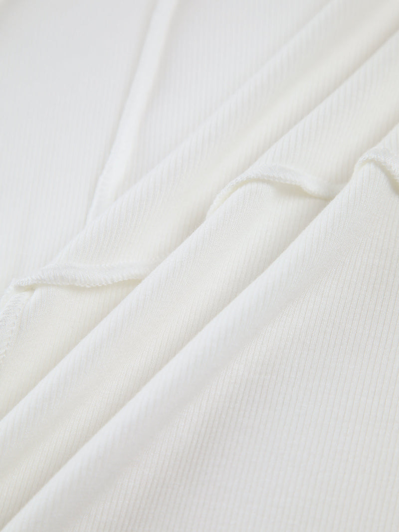 Effortlessly Elegant Top with a Timeless Design