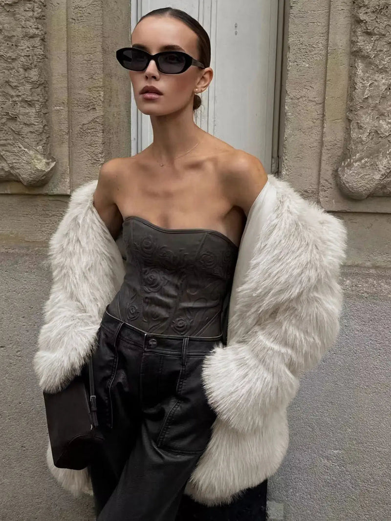 Elegantly Styled Coat for Everyday Wear