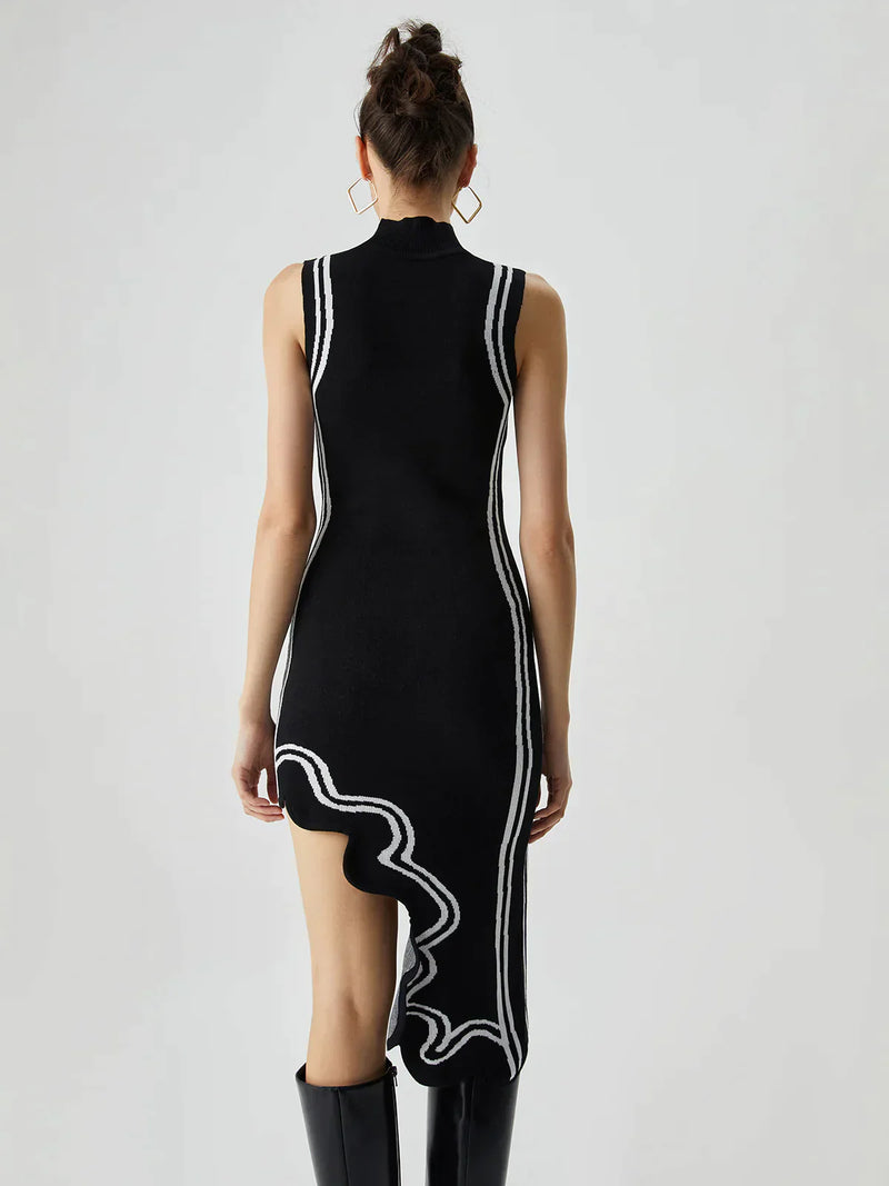 Gracefully Styled Dress for Any Occasion