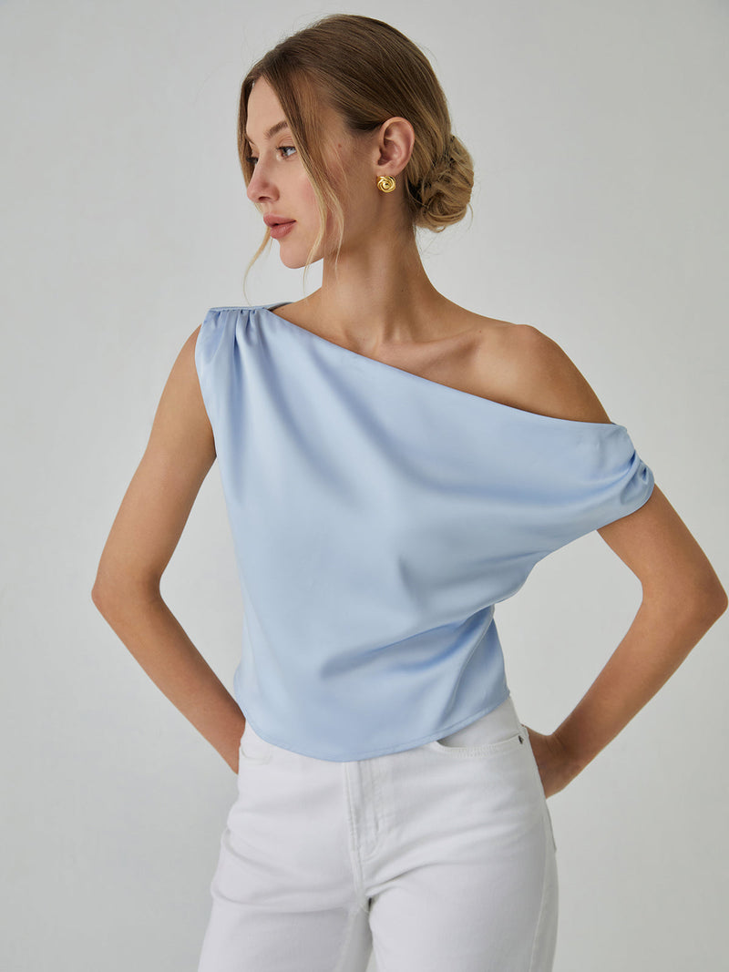 Beautifully Crafted Blouse in a Classic Style