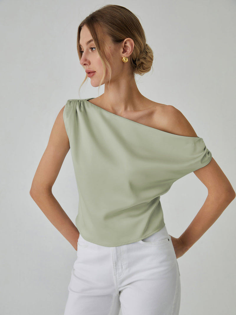 Beautifully Crafted Blouse in a Classic Style