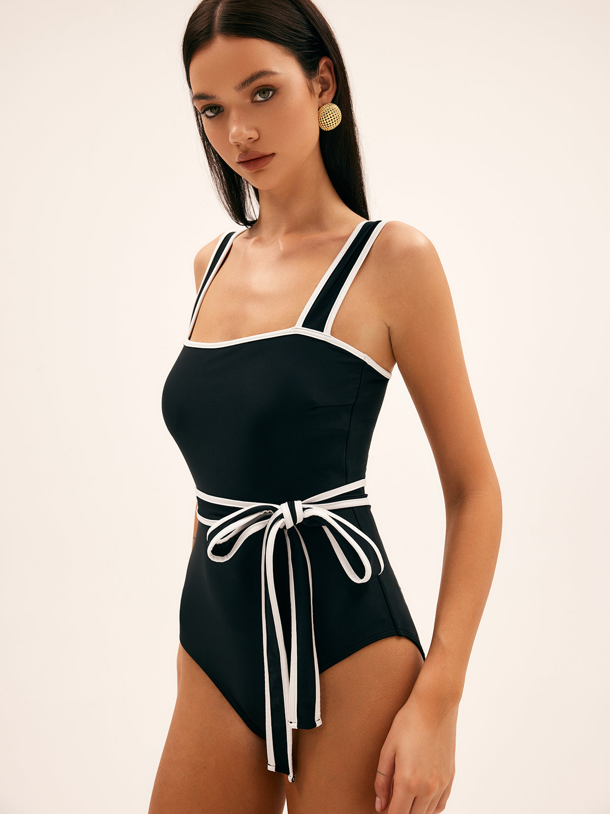 Beautifully Finished Garment in a Timeless Design