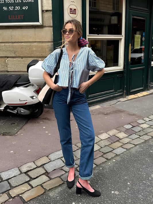 Effortlessly Elegant Blouse with a Timeless Design