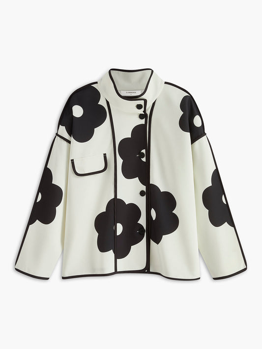 Well Tailored Jacket with a Graceful Silhouette