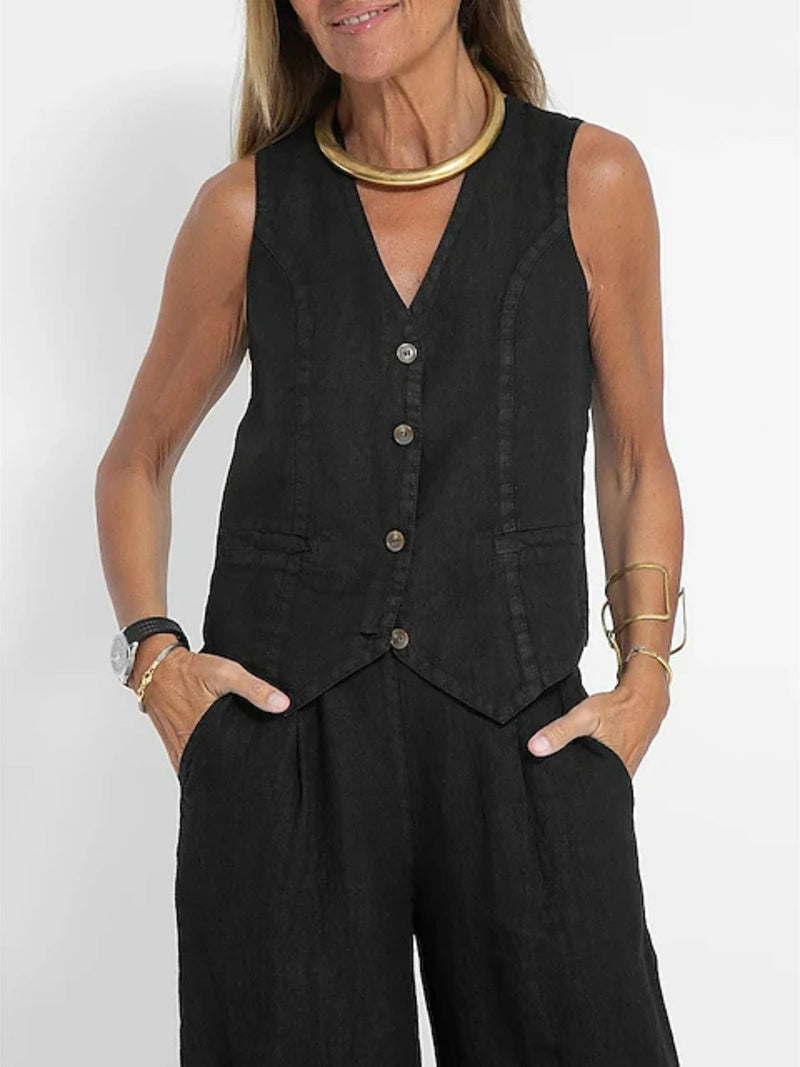 Well Tailored Trousers with a Graceful Silhouette