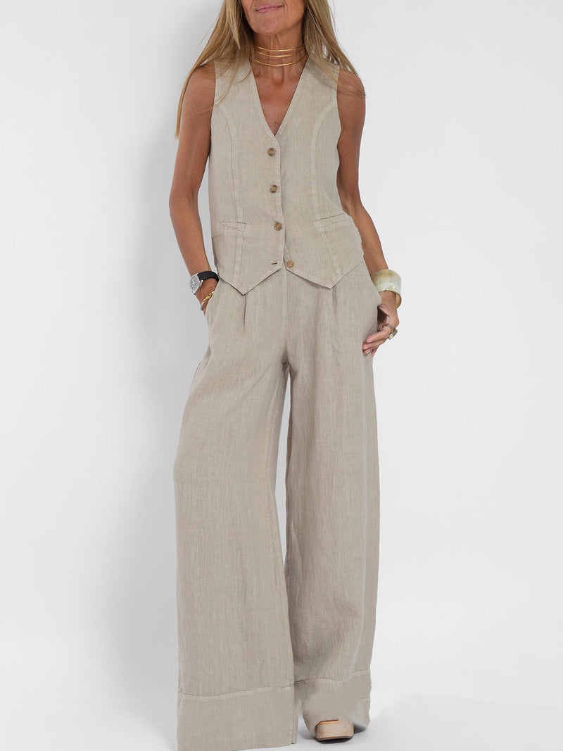 Well Tailored Trousers with a Graceful Silhouette
