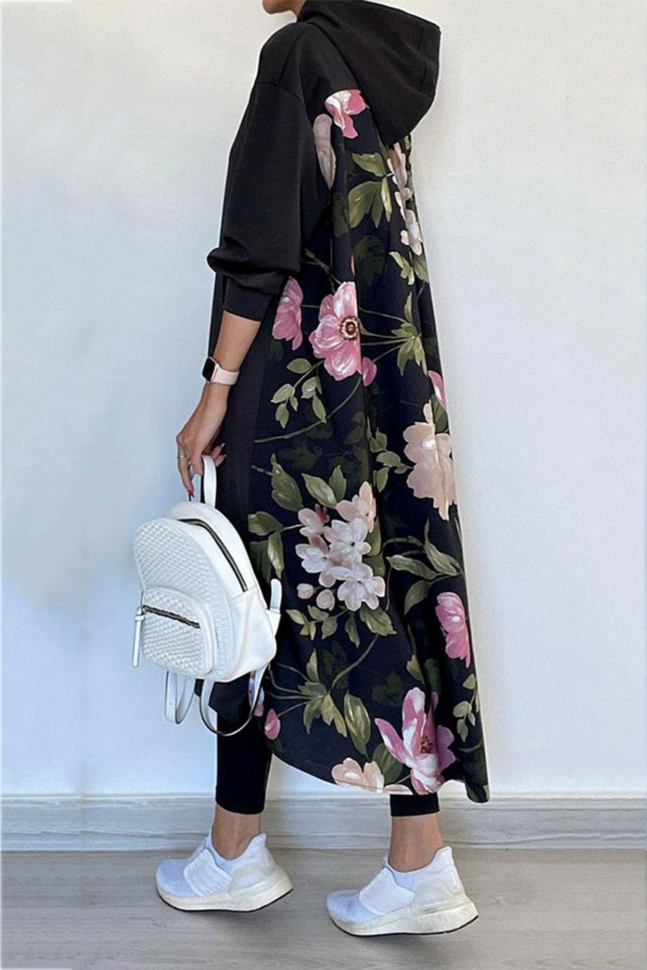 Sophisticated Garment with a Clean Classic Look