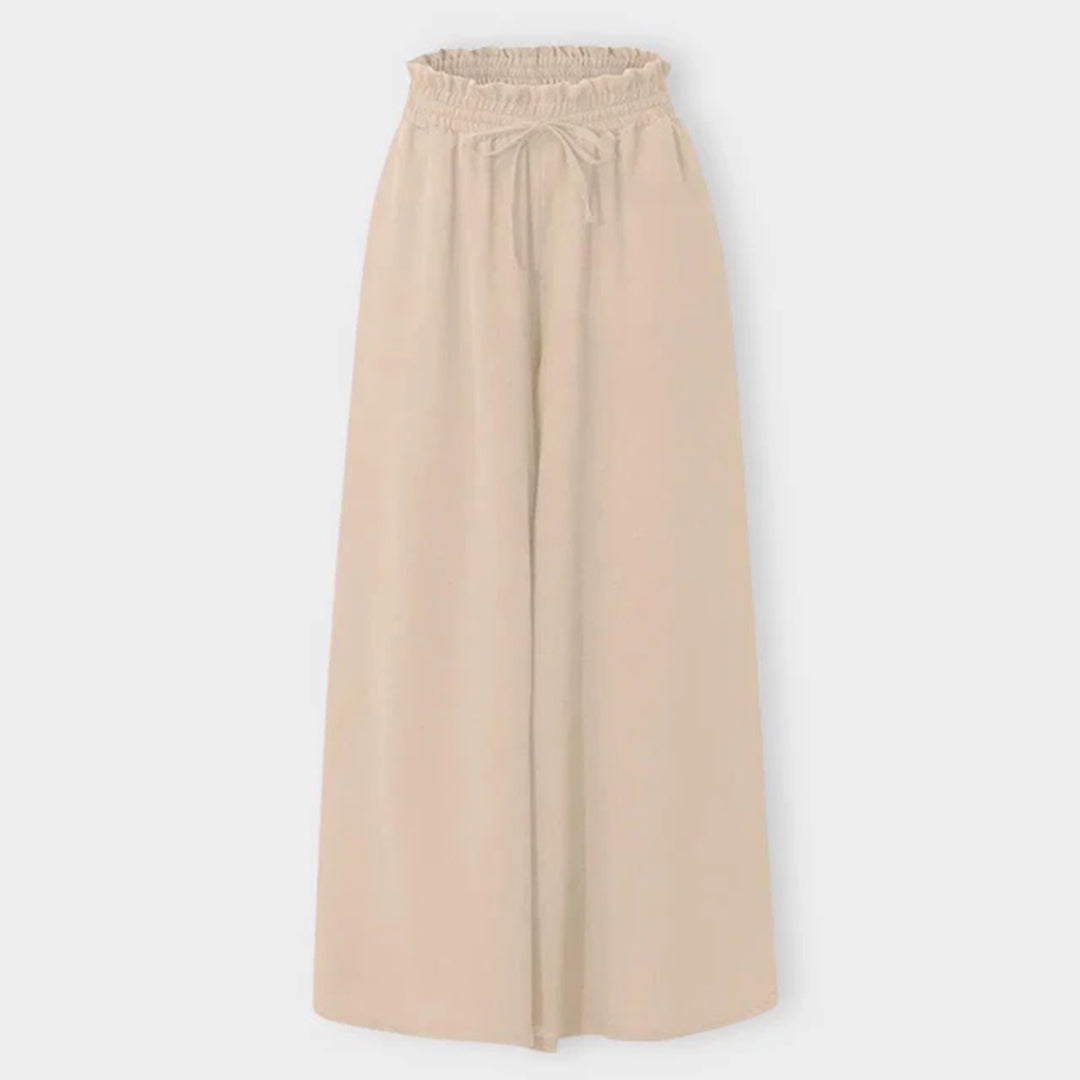 Elegantly Styled Trousers for Everyday Wear