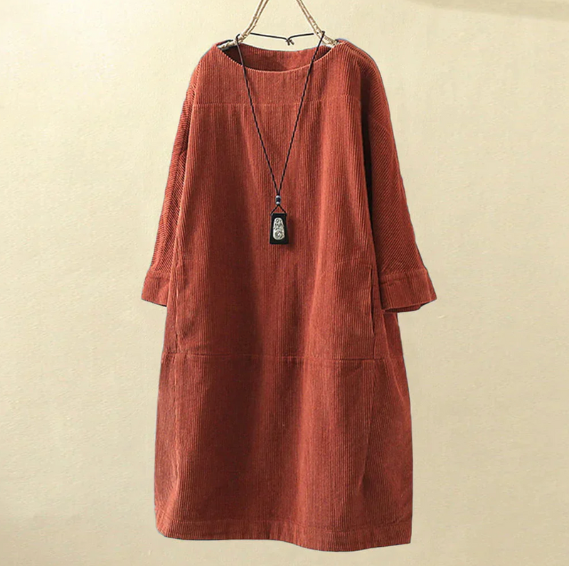 Classic Vintage & Enduringly Stylish Dress