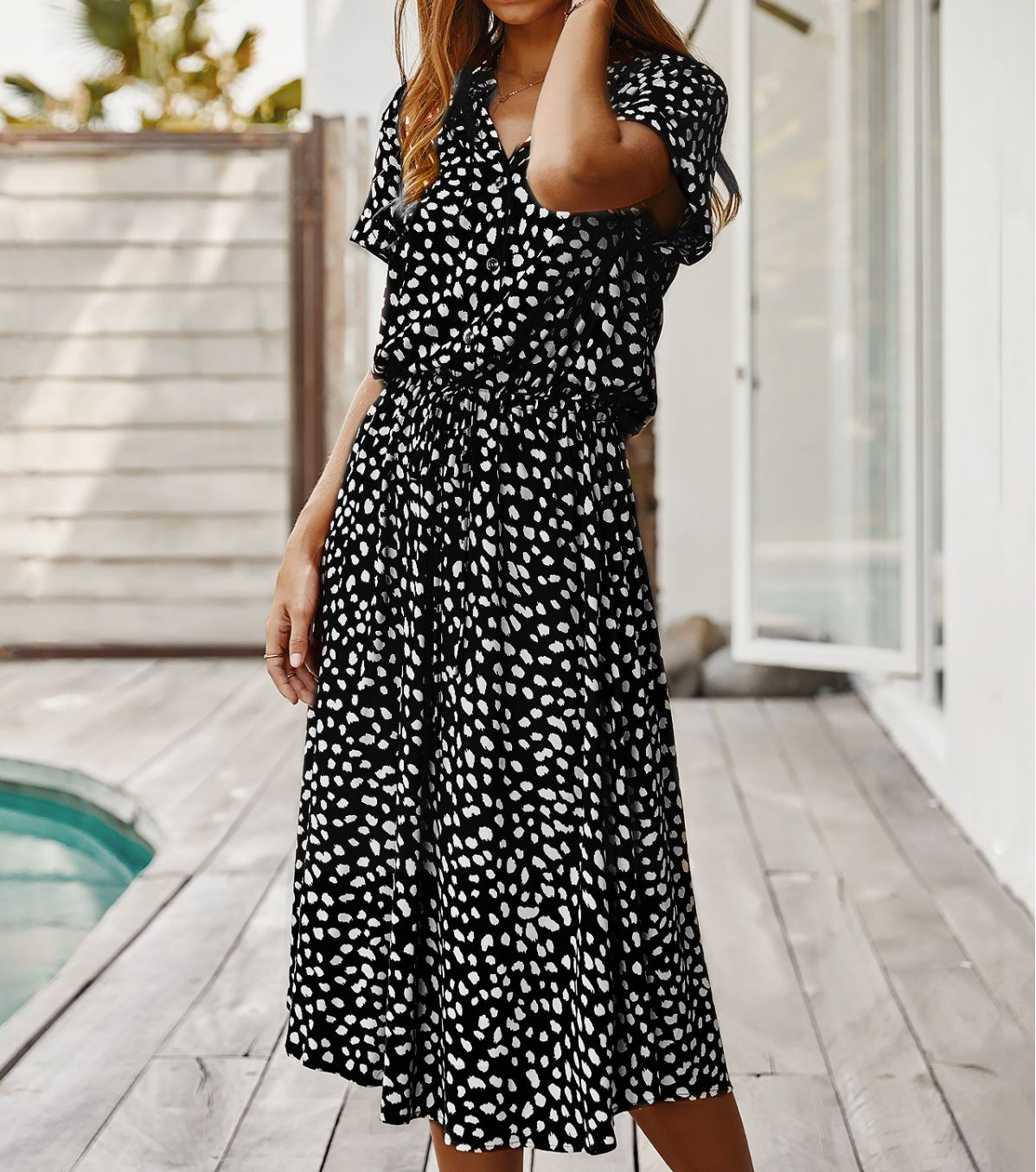 Well Tailored Dress with a Graceful Silhouette