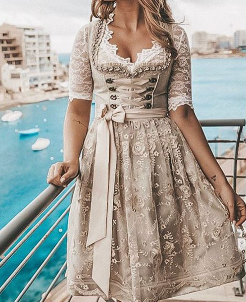 Effortlessly Elegant Garment with a Timeless Design