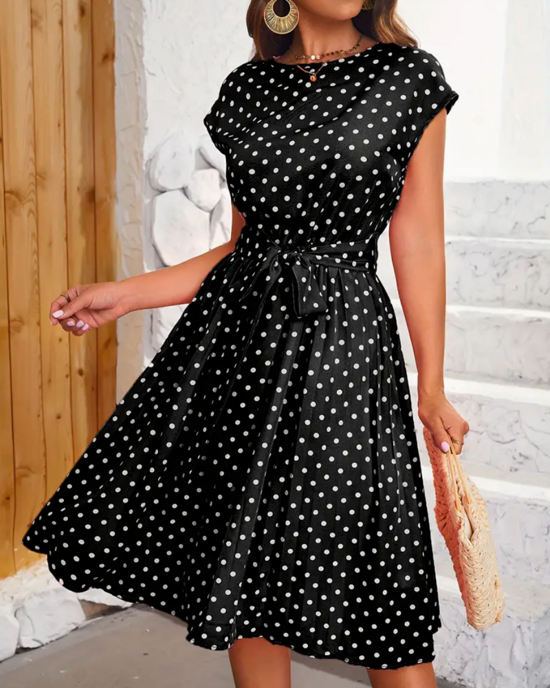 Classic Vintage & Enduringly Stylish Dress