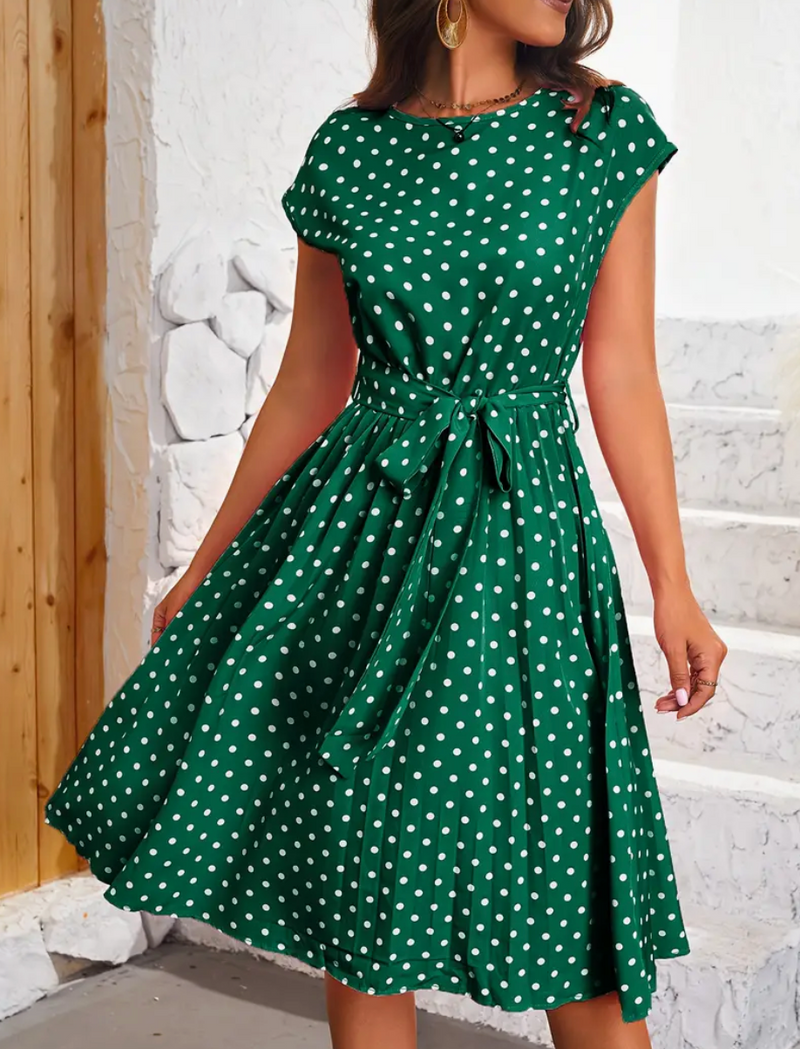 Classic Vintage & Enduringly Stylish Dress