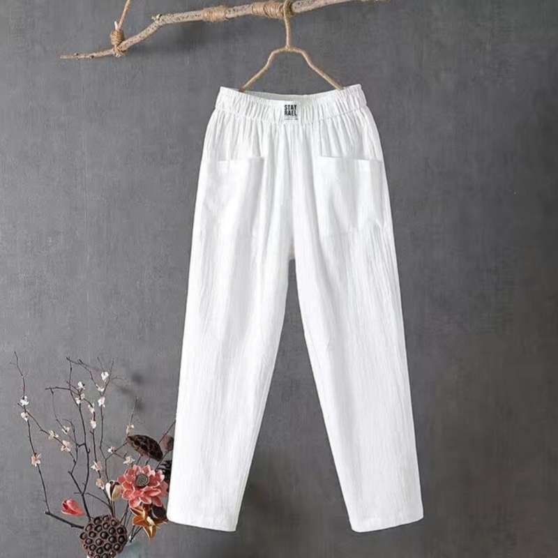Classic Vintage Trousers with a Flattering Fit