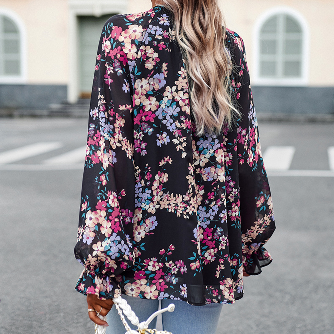 Beautifully Crafted Blouse in a Classic Style