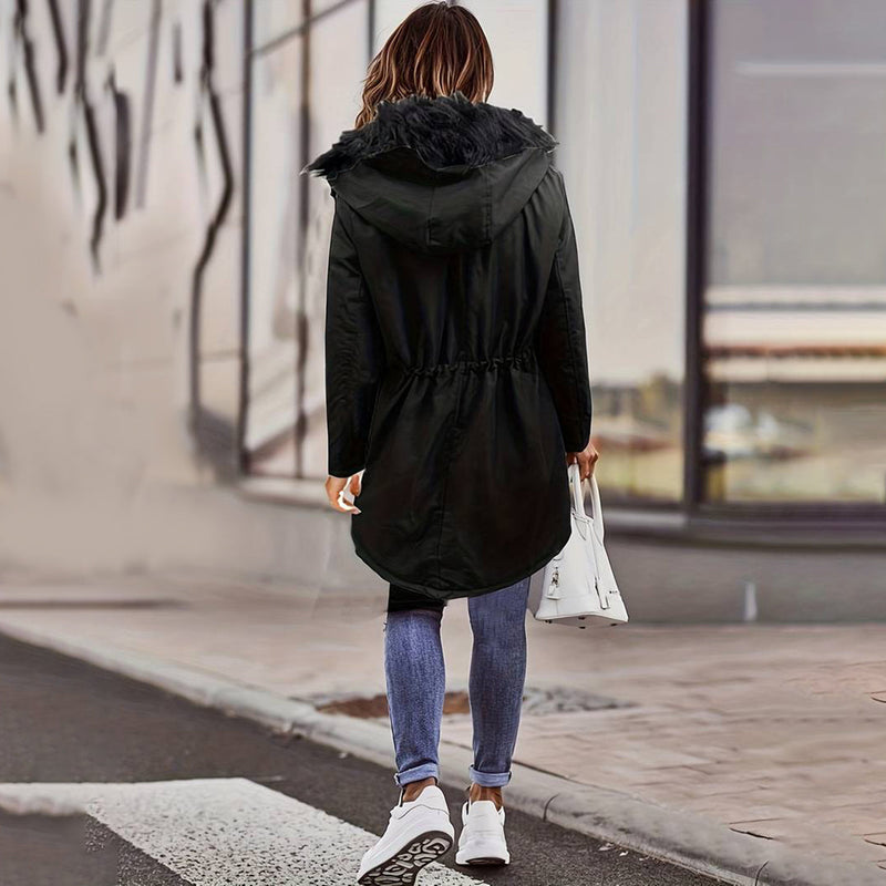 Beautifully Finished Coat in a Timeless Design