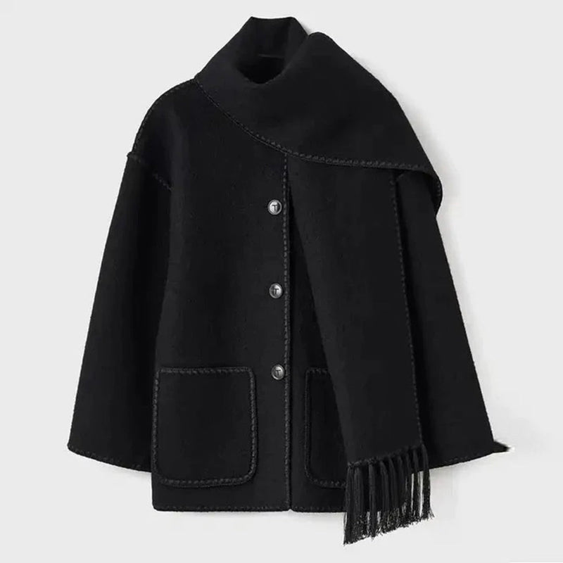 Well Tailored Jacket with a Graceful Silhouette