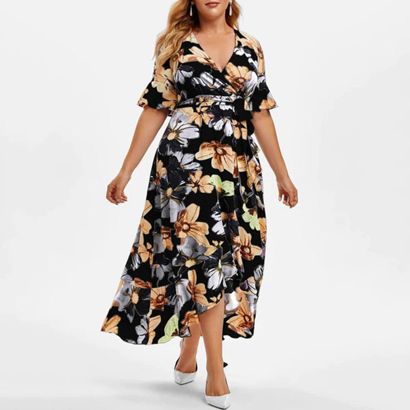 Well Tailored Dress with a Graceful Silhouette