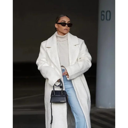 Gracefully Styled Coat for Any Occasion