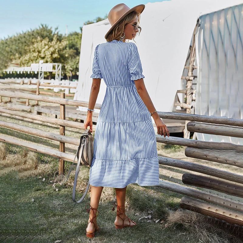 Beautifully Finished Dress in a Timeless Design