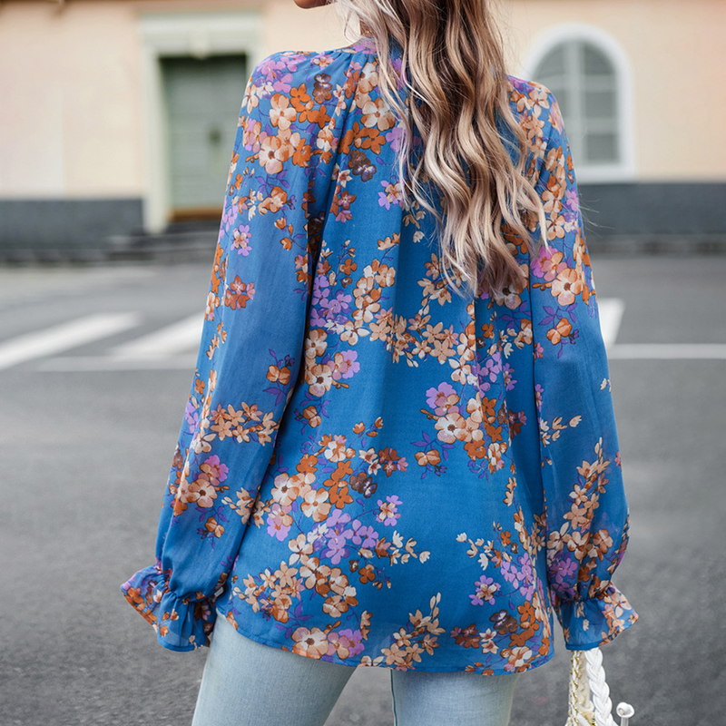 Beautifully Crafted Blouse in a Classic Style