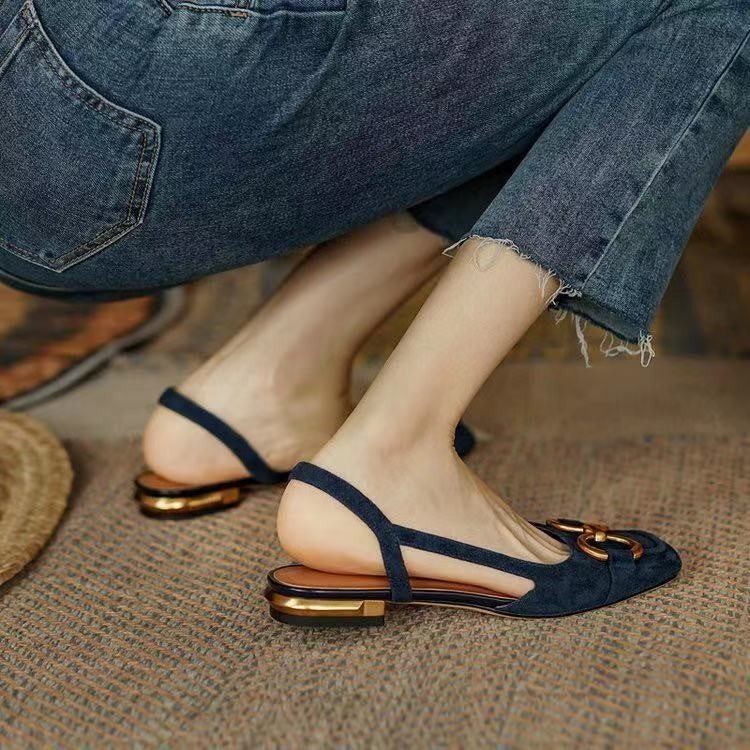 Sophisticated Garment with a Clean Classic Look
