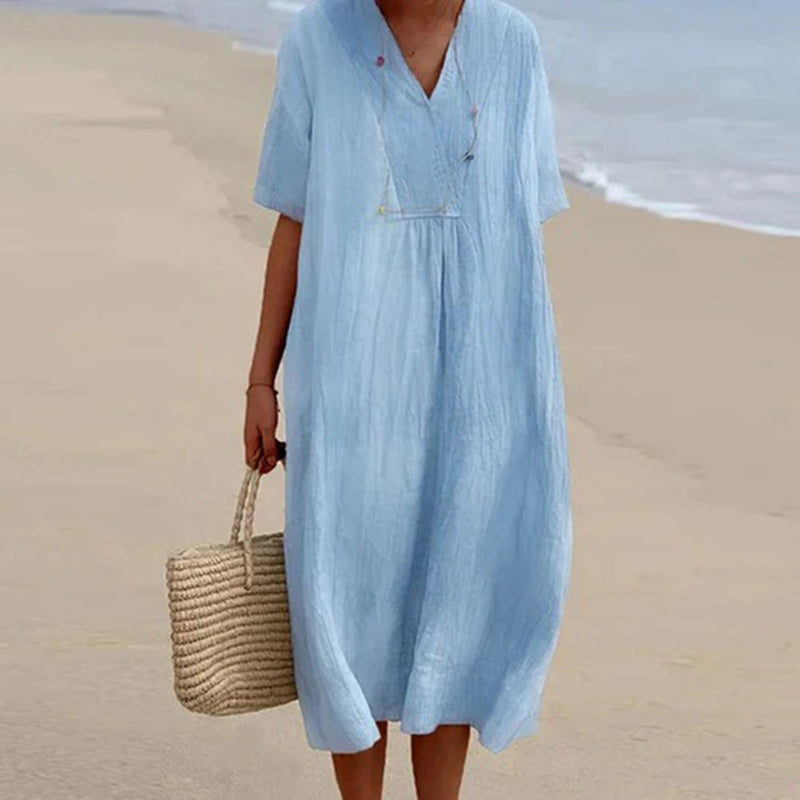 Beautifully Finished Dress in a Timeless Design
