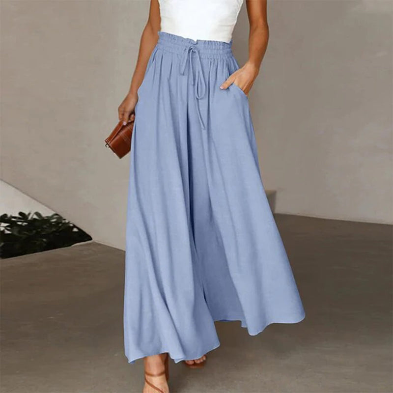 Elegantly Styled Trousers for Everyday Wear