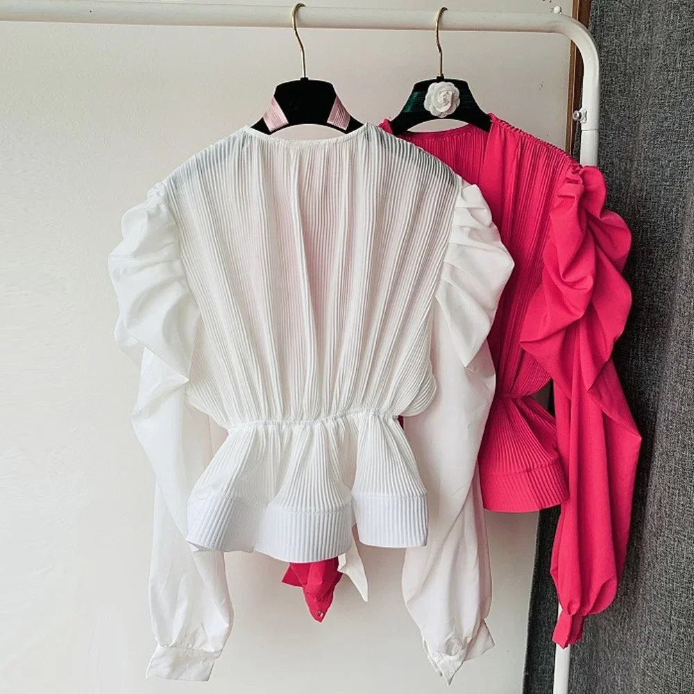 Sophisticated Blouse with a Clean Classic Look
