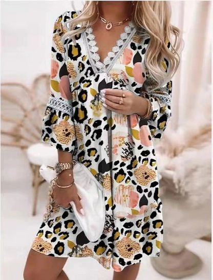 Classic Vintage Dress with a Flattering Fit